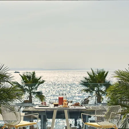Hotell Icon By The Sea *